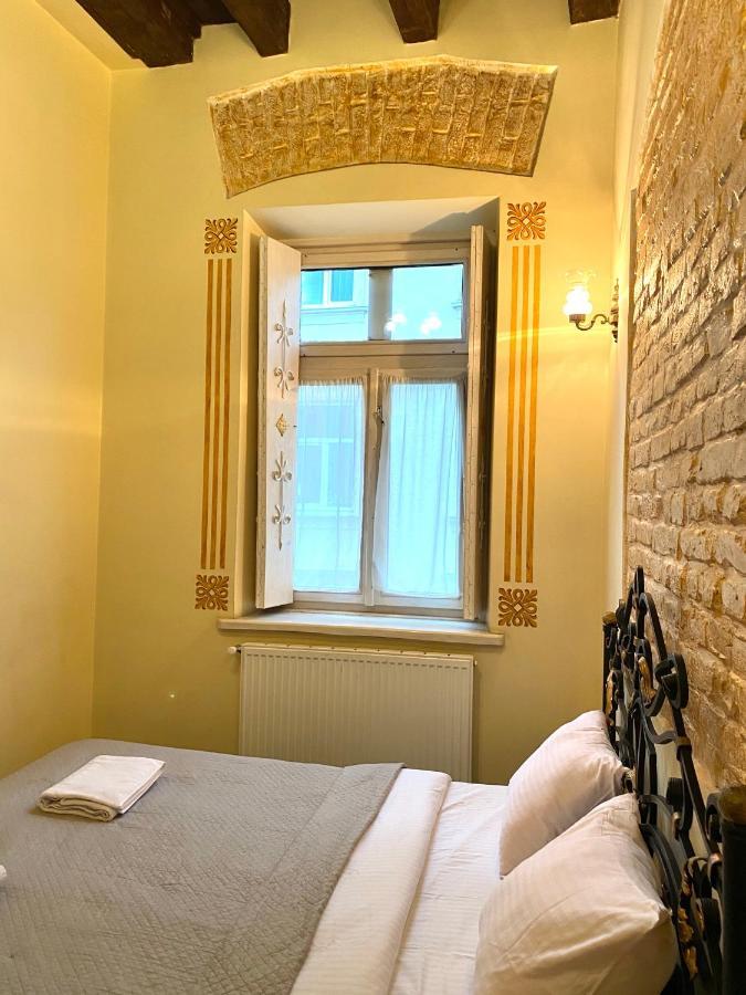 Квартира Подобово На Вулиці Валова 21А Lviv Dış mekan fotoğraf