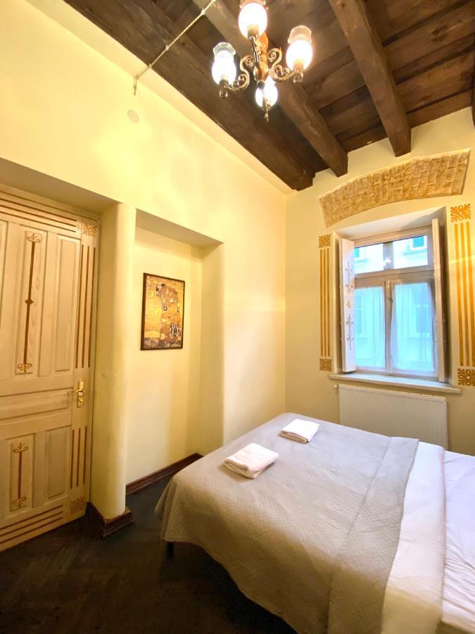 Квартира Подобово На Вулиці Валова 21А Lviv Dış mekan fotoğraf